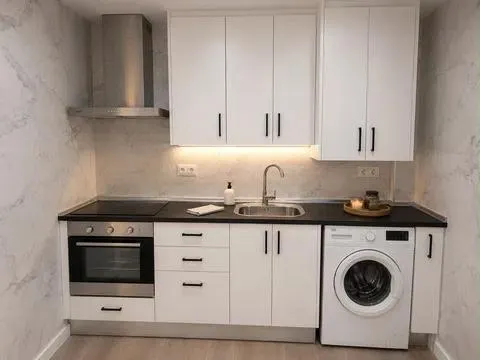 Piso reformado, muy luminoso, con terraza, azotea y trastero — 8