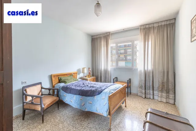 Piso con terraza y gran potencial junto a Camino de Ronda — 10