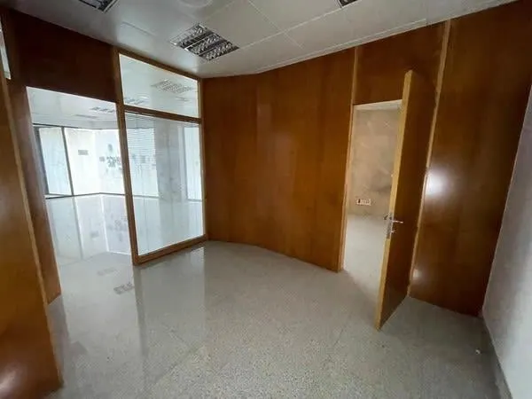 Oficina en Alquiler , en la zona de Juan Carlos I — 6