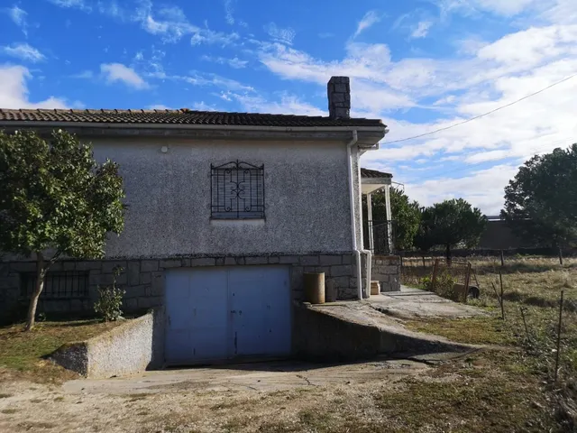 Urbis te ofrece un magnífico chalet independiente en venta e - foto 4