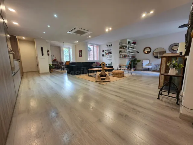 LUJO EN SARRIÀ - PLANTA BAJA CON JARDIN Y 5 habitaciones - foto 4