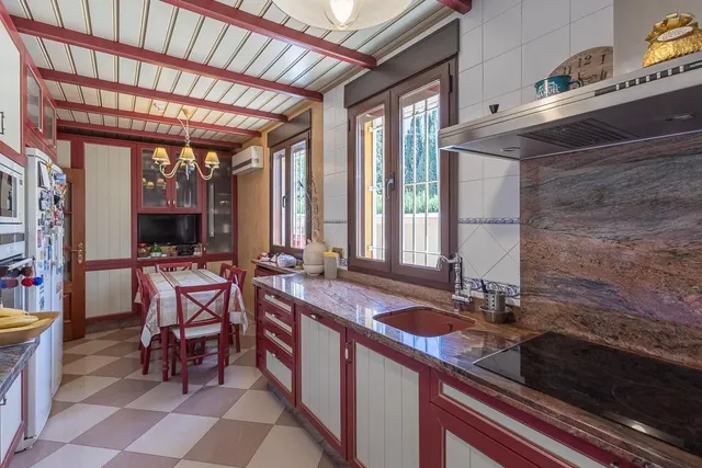 Chalet Exclusivo en Camino Bajo de Huétor — 12