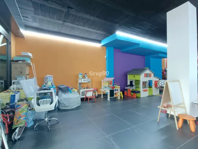 ¡El local de tus sueños te espera en Cappont! — 10