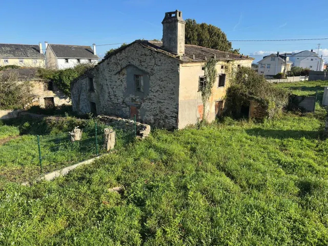 Casa de piedra para restaurar en Ribela (Cangas-Foz) - foto 2