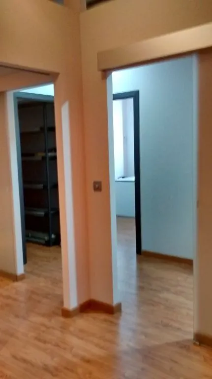 local comercial — 18