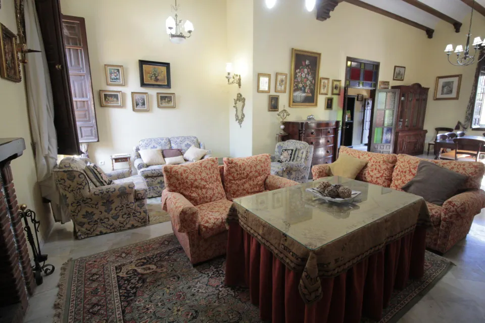 CHALET EN VENTA EN URBANIZACIÓN ROSALEDA DE LA PLATA