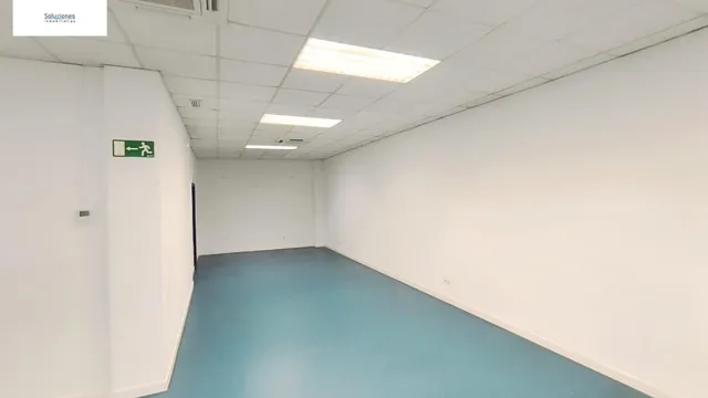 LOCAL DE 1100 M2 EN ZONA FERIA — 14