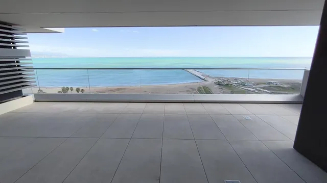 ¡Exclusivo Piso de Lujo en las Málaga Towers! — 11