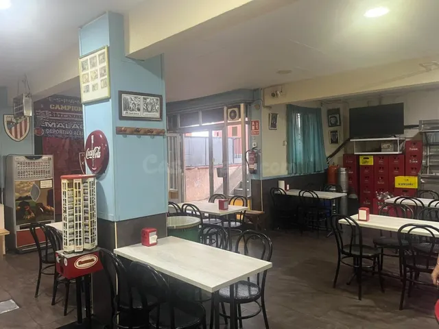 Bar en venta en Singuerlín– Listo para abrir - foto 3