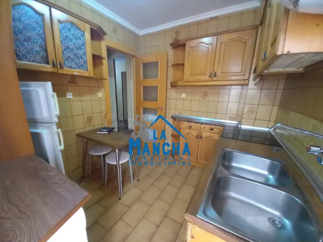 *182.000€* INMOBILIARIA LA MANCHA VENDE PISO DE 4 habitacion - foto 5