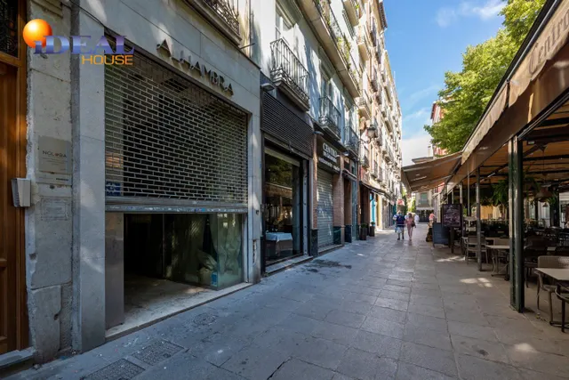 A LA VENTA EDIFICIO EN PLAZA BIB-RAMBLA — 3