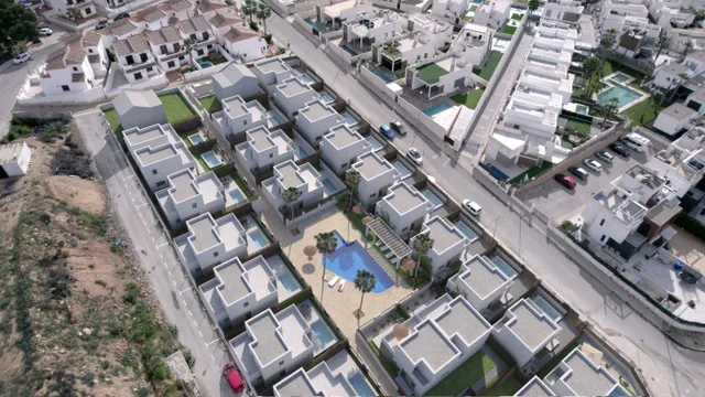 VILLAS DE OBRA NUEVA EN ORIHUELA COSTA — 17