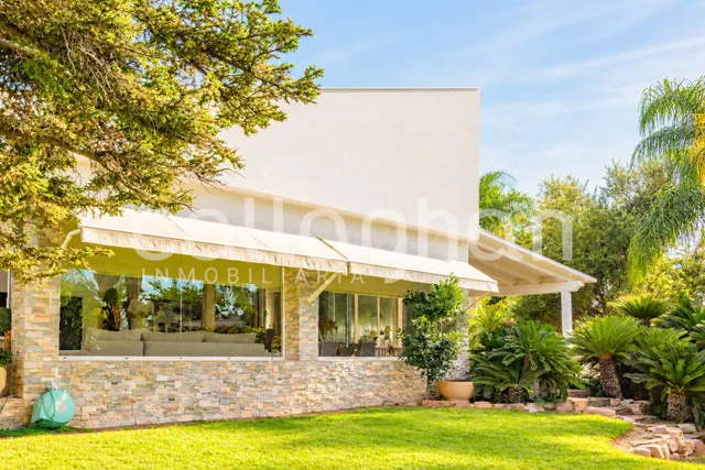 Exclusiva vivienda en Cruz de Gracia: elegancia, amplitud y privacidad — 5