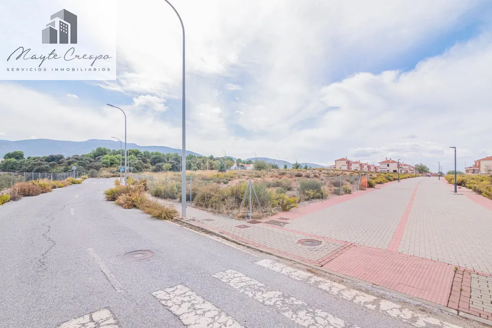 Oportunidad en venta de solar urbano en Otura