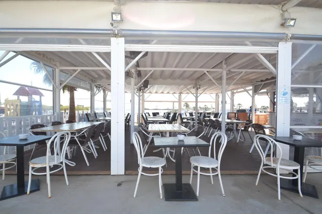 Local comercial 82m² en venta - Ajuntament — 24