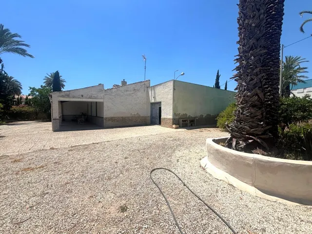 Exclusiva finca con encanto atemporal – una propiedad única cerca de Elche — 39