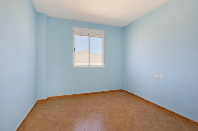 ¡Casa pareada con patio privado en Cijuela! Granada — 10