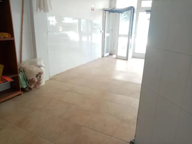LOCAL COMERCIAL EN EL CORAZÓN DE ESTEPONA — A 100 M DE LA PLAZA CENTRAL — 18