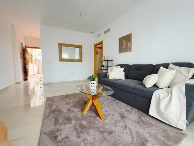 Bajo elevado con gran terraza, vistas al mar y parking privado en Benalmádena Pueblo — 20