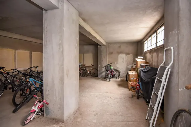 Bajo, semisótano y sótano: cerca de 800 m2. en calle Nicaragua, al lado de Juan Flórez — 12