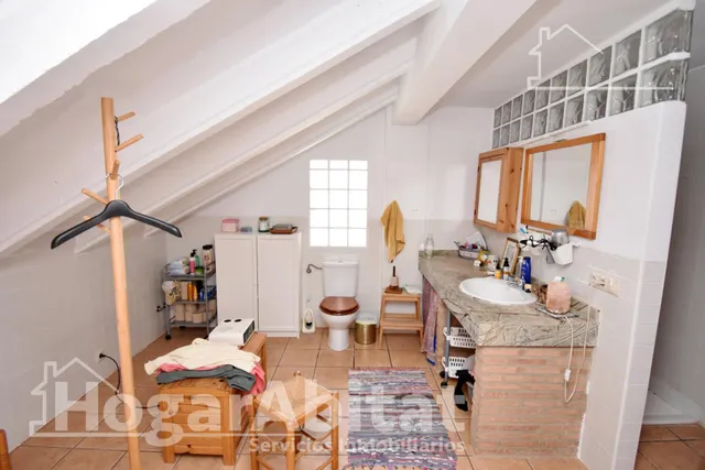 CHALET CON PISCINA, GARAJE Y TERRAZA — 50