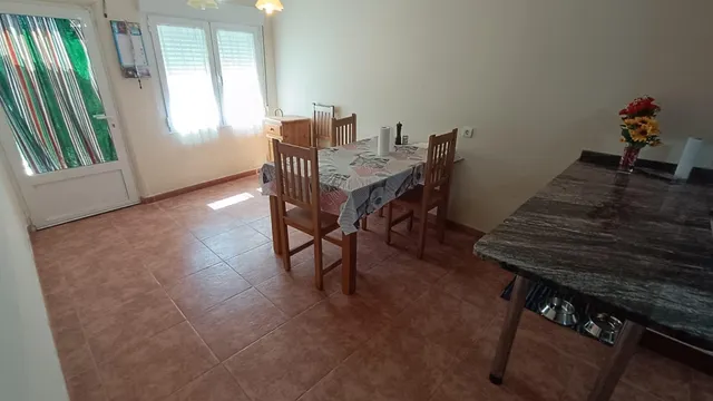 CASA EN VENTA EN MORALES DEL VINO (ZAMORA), 5 DORMITORIOS, BAÑO, BUHARDILLA, BODEGA, JARDÍN, GARAJE... — 9