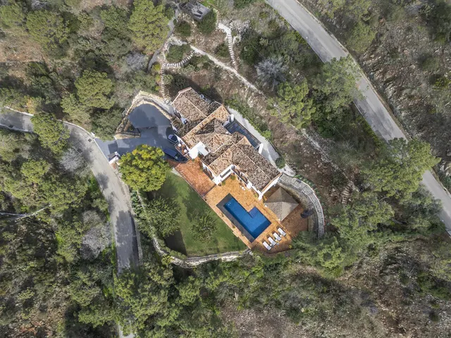 Villa 6 habitaciones 625m² en alquiler - El Madroñal — 38