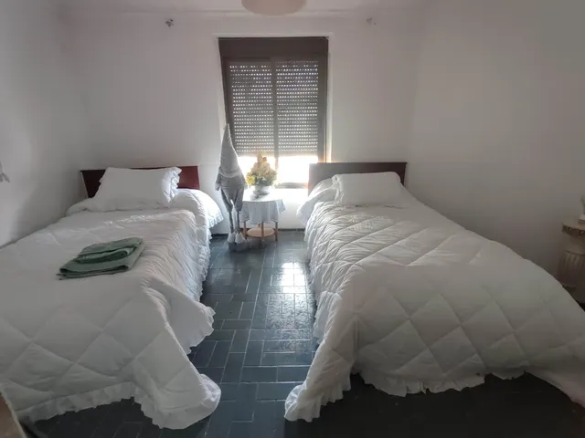 DOS CASAS REFORMADAS CON PATIO — 15
