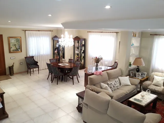 GRAN CHALET EN LA MEJOR ZONA DE CALICANTO — 8