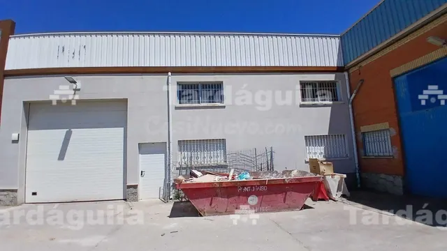NAVE EN VENTA EN MONTALVO I.