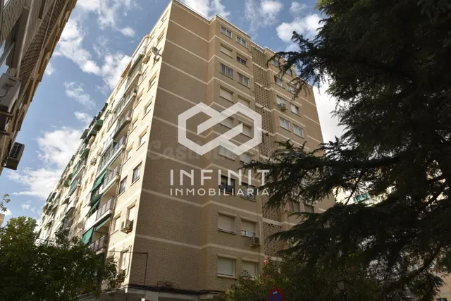 ¡IMAGINA LO QUE PUEDE LLEGAR A SER!... Una gran vivienda con - foto 4