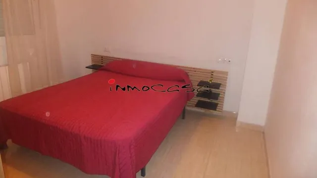 600 euros, comunidad incluida, cerca metropolitano, amueblado. — 9