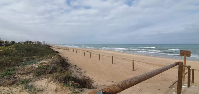 Parcela de 550 m2 situada en 3ª línea de la playa de Bellreguard, — 4