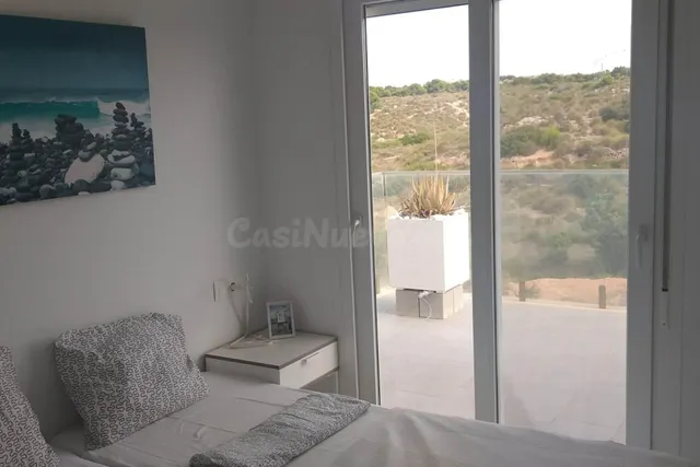 Casa pareada de grandes espacios y calidad — 17