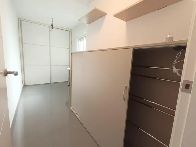 ATICO TOTALMENTE REFORMADO ZONA AVENIDA DE BARCELONA — 8