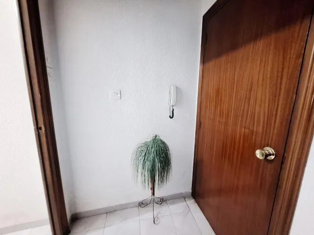 TRASPASO Y VENTA POR JUBILACIÓN CON VIVIENDA INCLUIDA — 23