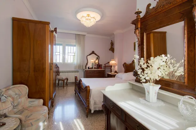 MAGNIFICO CHALET CON PISCINA EN COLINAS BERMEJAS — 13