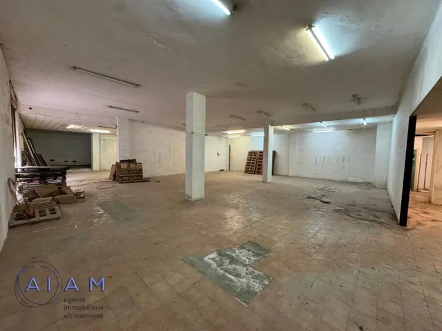 LOCAL COMERCIAL EN VENTA — 13