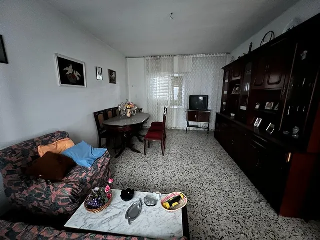 SE VENDE EDIFICIO DE 2 PISOS , BAJO Y FINCA — 9
