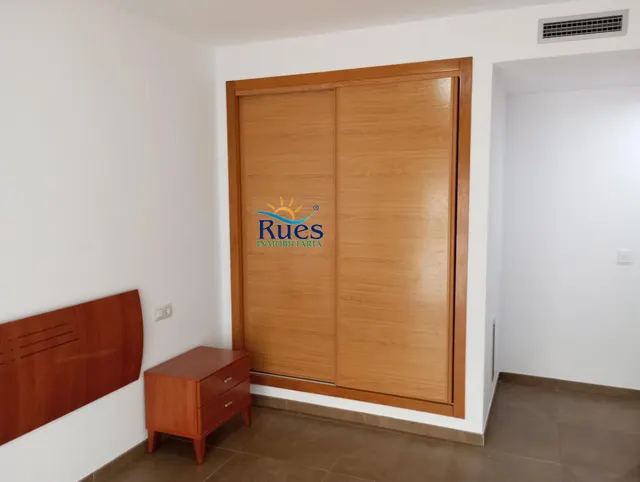 UBICADO EN ENTORNO RESIDENCIAL Y ZONA RELAJADA DE FÁCIL Y CÓMODO ACCESO — 23