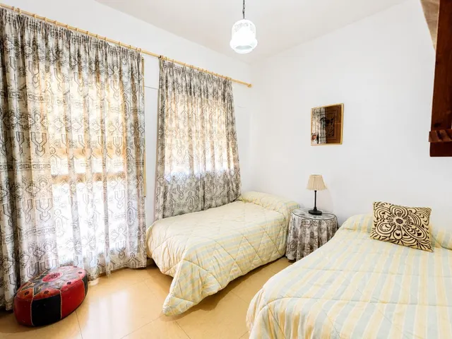 CASA CON GRAN POTENCIAL — 18