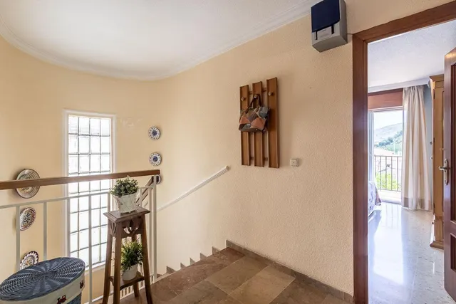 Chalet en Pinos Genil — 28