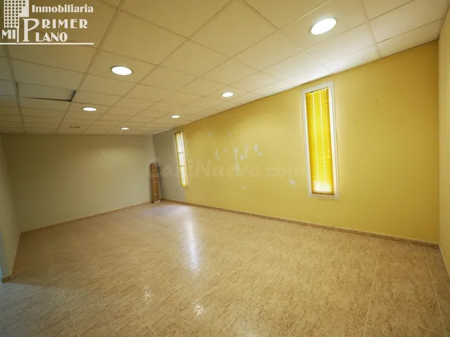 Local Comercial en Venta o Alquiler - Junto al Paseo Ramon u