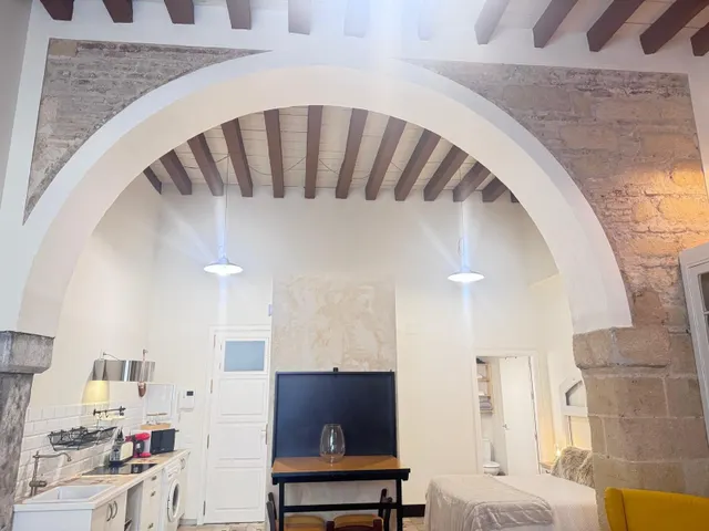 PRECIOSO LOFT SITUADO EN ANTIGUA BODEGA EN EL CENTRO DE JEREZ — 24