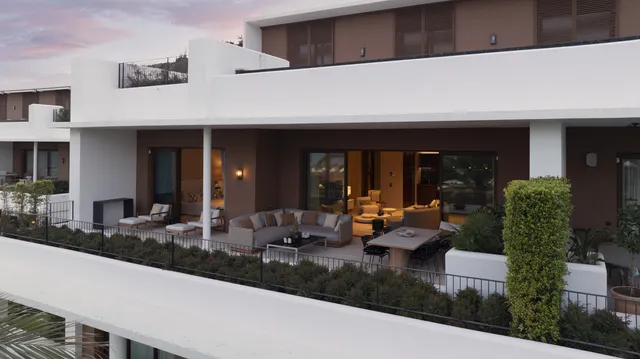 Apartamento 3 habitaciones 306m² en venta - Costa Del Sol — 28