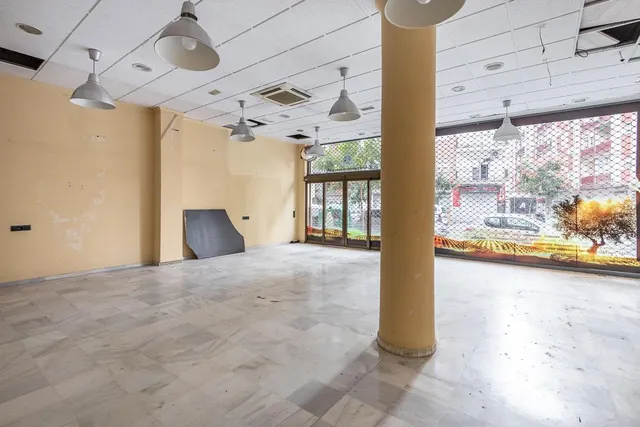 LOCAL COMERCIAL EN ARABIAL JUNTO HIPERCOR — 7