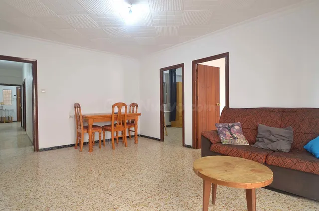 Piso de 4 dormitorios en venta en calle Doctor Carracido. - foto 3