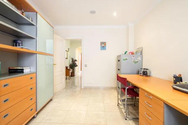 UNA CASA CON ALMA EN EL CORAZÓN DE ALMERÍA: 278 m2 Y DOS TERRAZAS PARA DISFRUTAR — 47