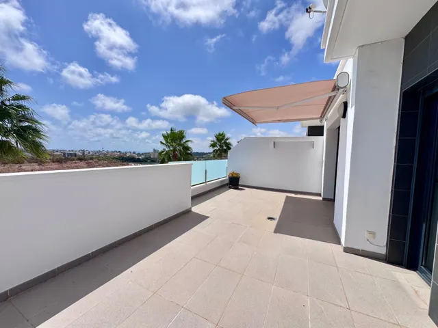 Casa 3 habitaciones 123m² en venta - Lomas de Cabo Roig — 29