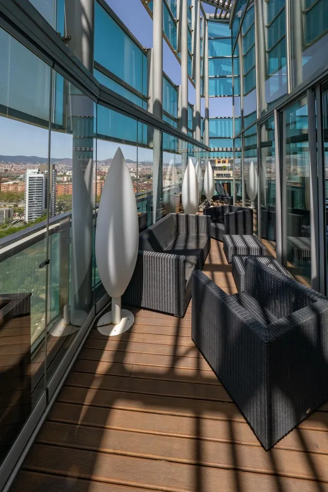 ÁTICO DÚPLEX DE LUJO CON PISCINA PRIVADA Y VISTAS PANORÁMICAS EN DIAGONAL MAR — 17
